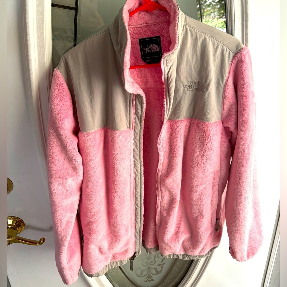 Northface. Sherpa. Pink coat. Girls XL. Will fit women’s Medium.